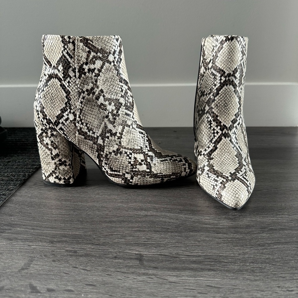 Steve Madden block heel booties